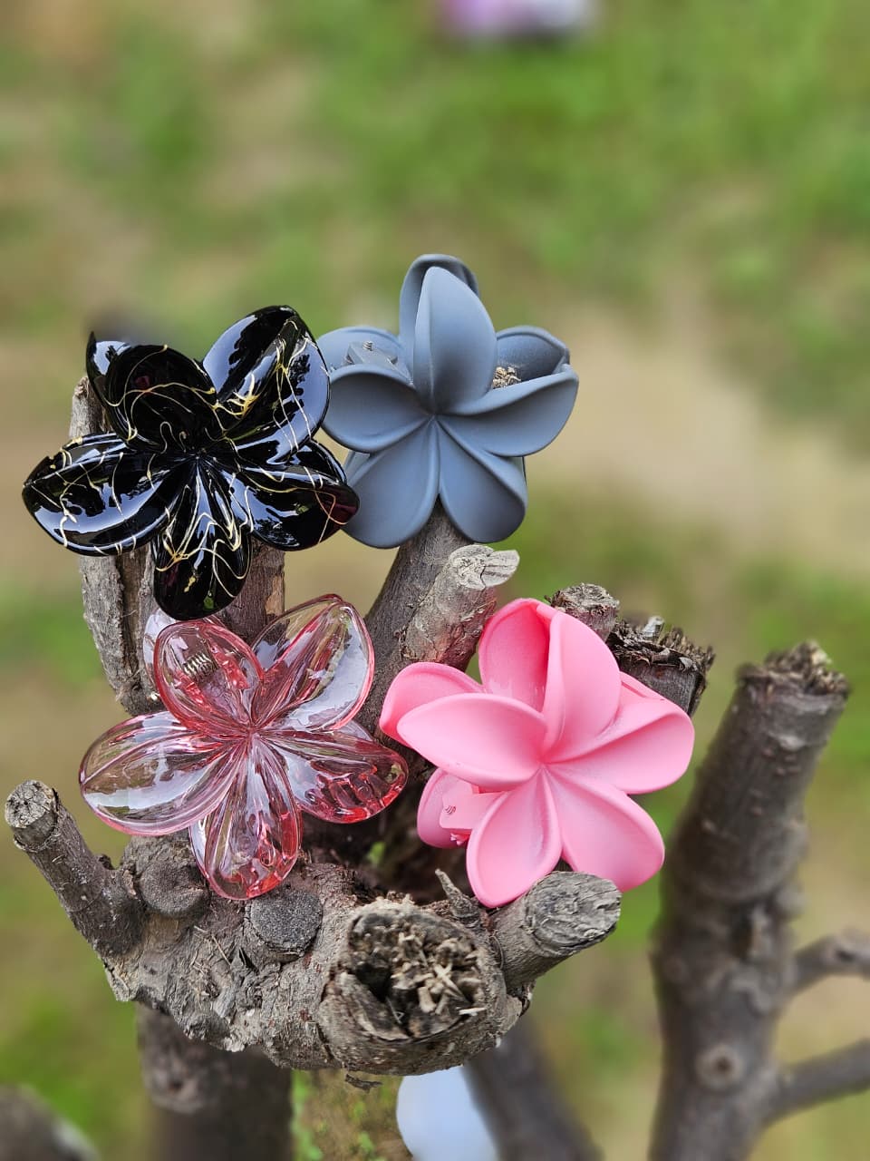 Flower ketcher