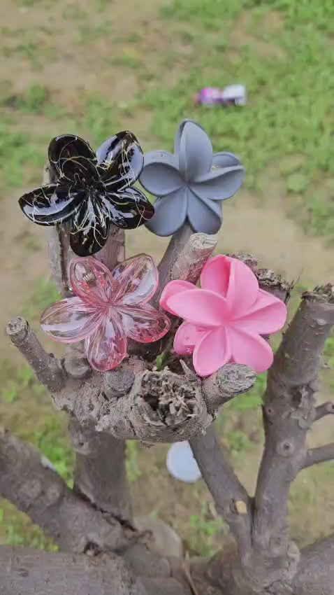 Flower ketcher
